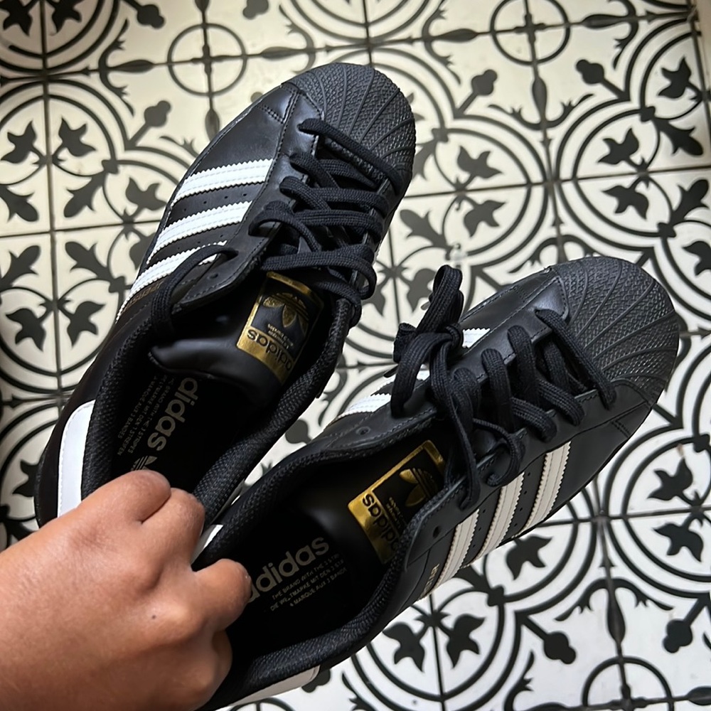 Never worn classic adidas’s